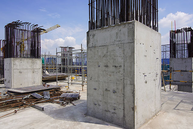 Hoàn thành đổ bê tông cột tầng 4 block Saturn1